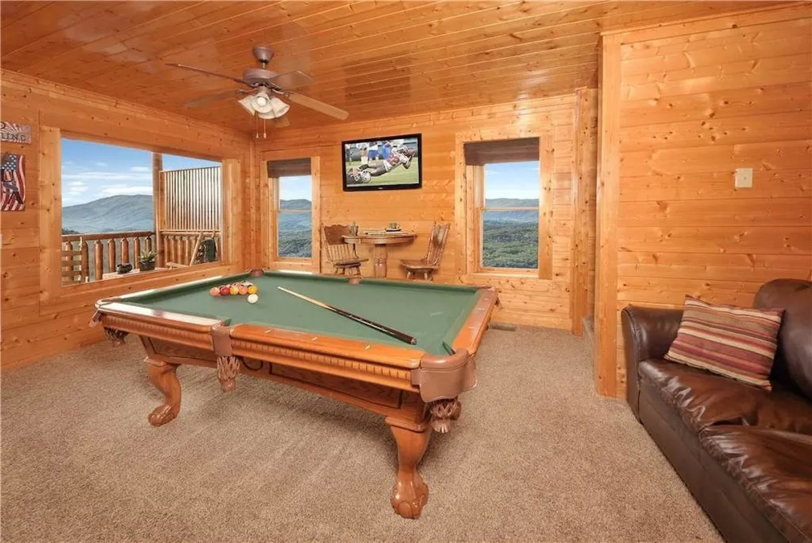 On Eagle's Wings - 2 Br cabin by RedAwning