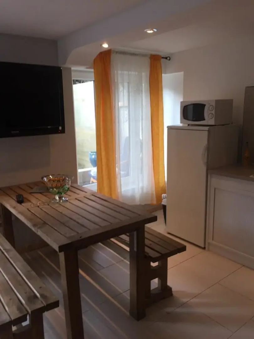 House With 2 Bedrooms in Mesnil-sellières, With Enclosed Garden and Wi