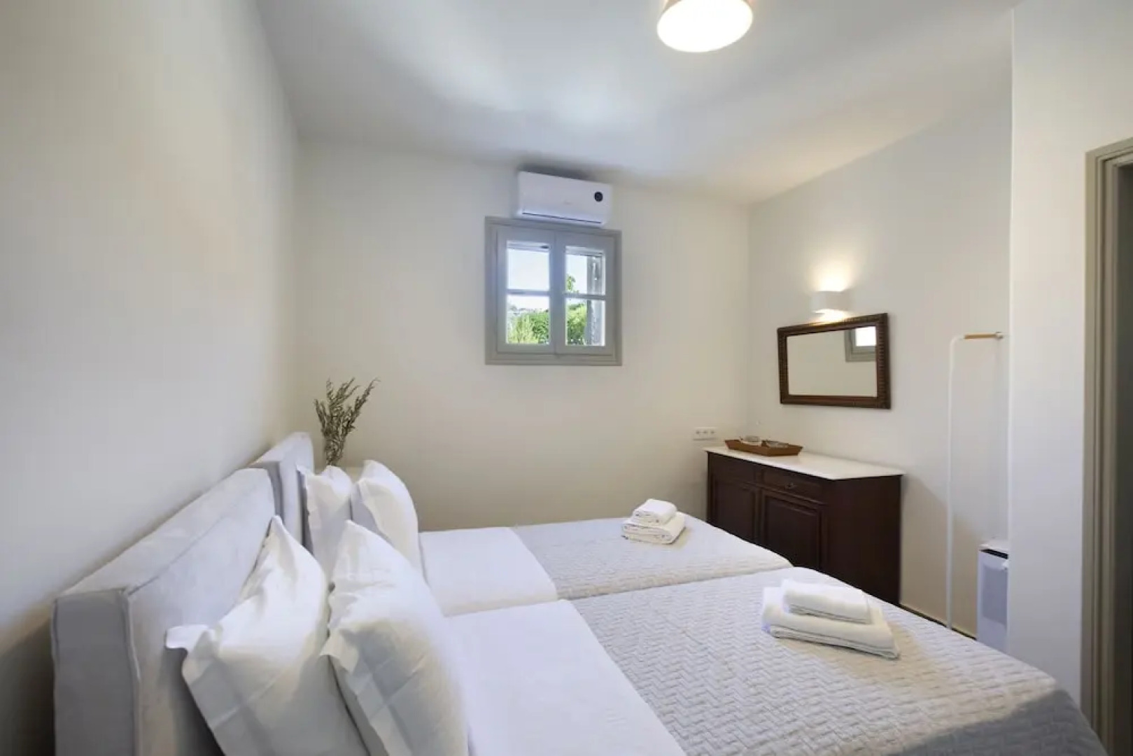 Seaview Villa by Villarentalsgr