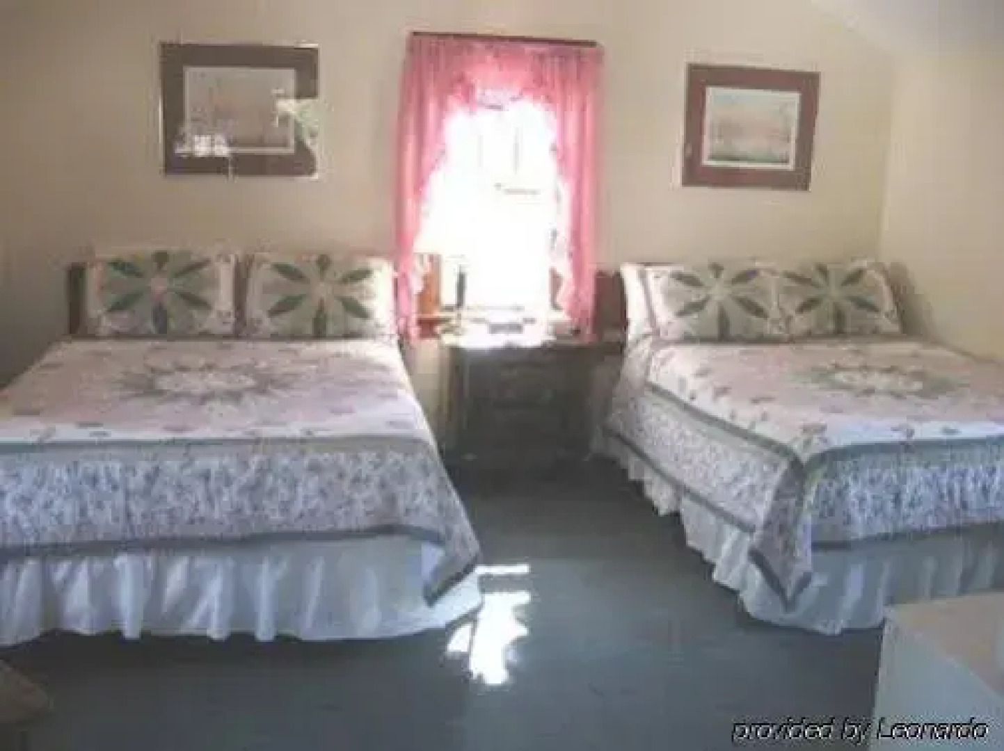 Weirs Beach Motel and Cottages