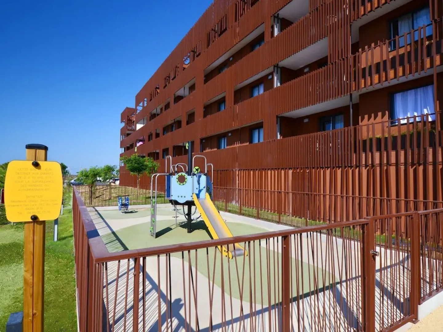 Modern Studio Apartment Located Just 600 m. From the Beach