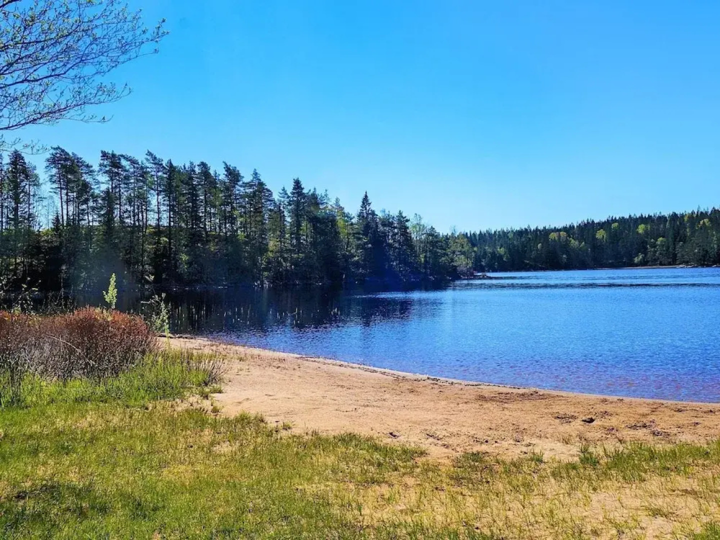 Idyllic Lakeside Retreat in Munkedal-by Traum