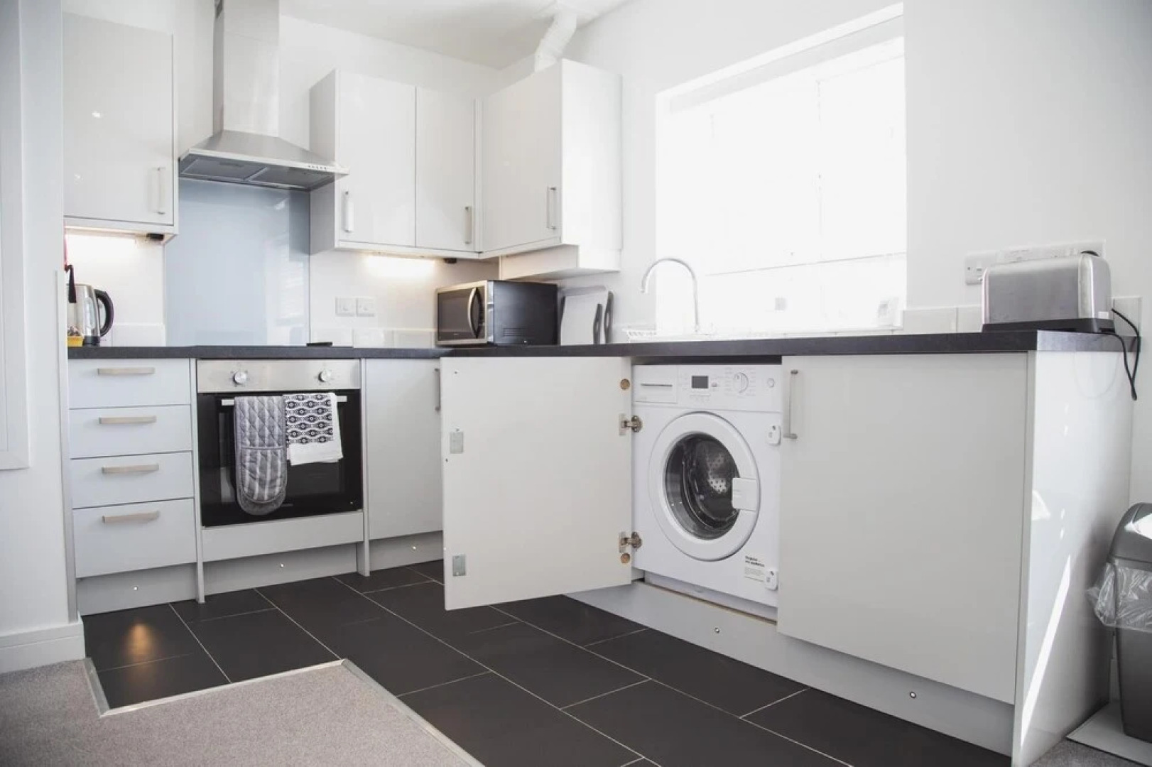 NEW 2BD Pontact Flat in the Heart of Didcot
