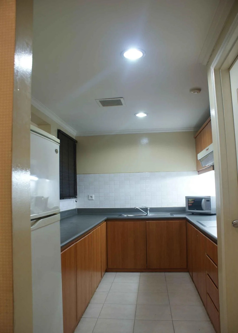 Grand Tropic Suites Hotel