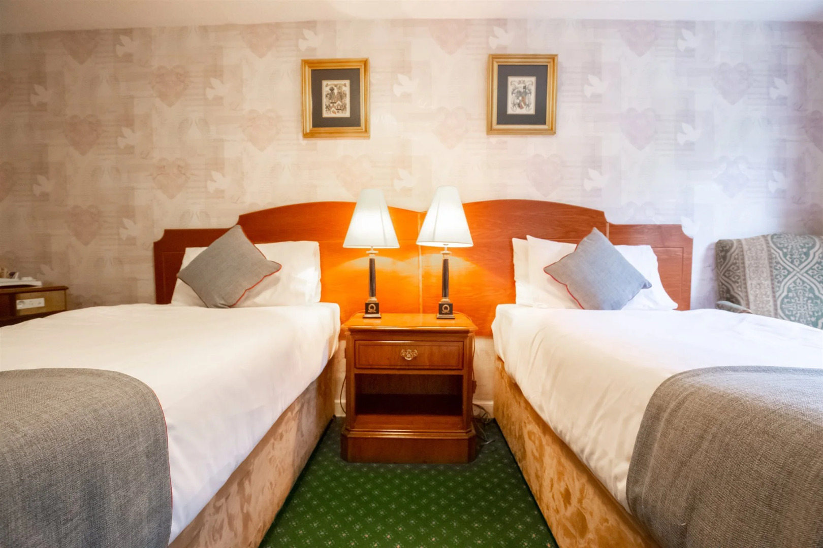 Clachan Cottage Hotel