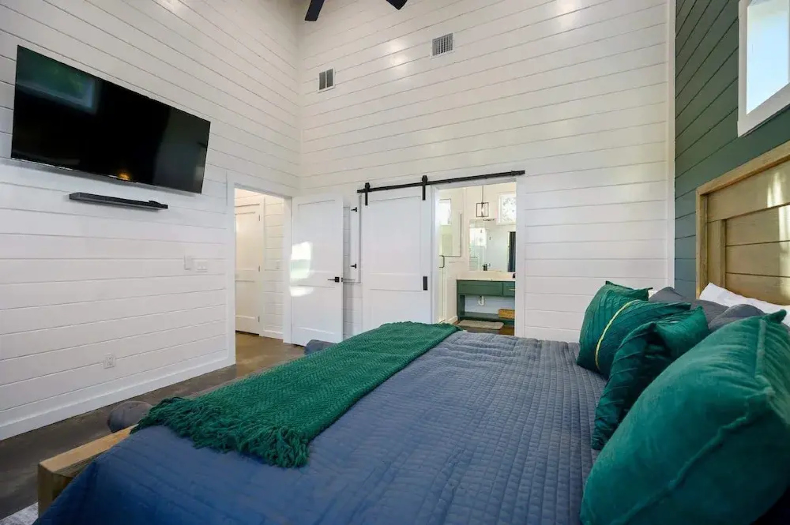 New, Modern, Bunk Room, Game Room, Playground, Hot tub