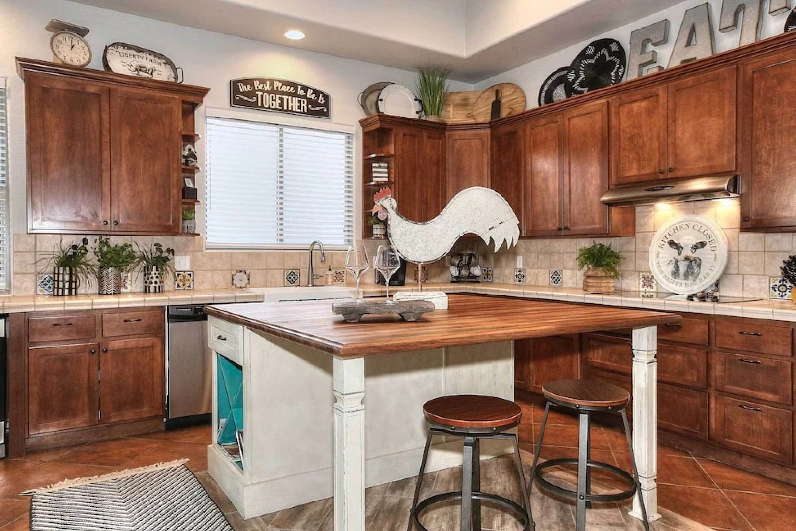 Mountain Majesty Escape: Queen Creek Home w/ Pool!