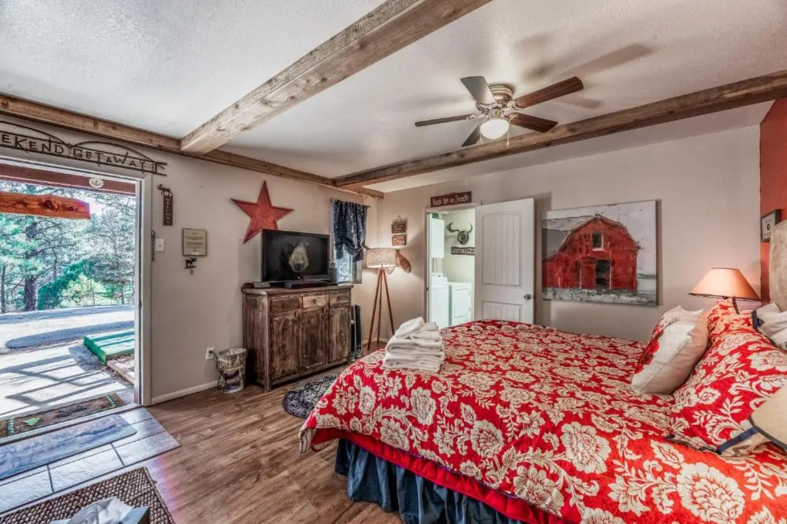 Gotch Eyed Moose, 3 Bedrooms, 3 bath, Pool and Tennis Access, Sleeps 10