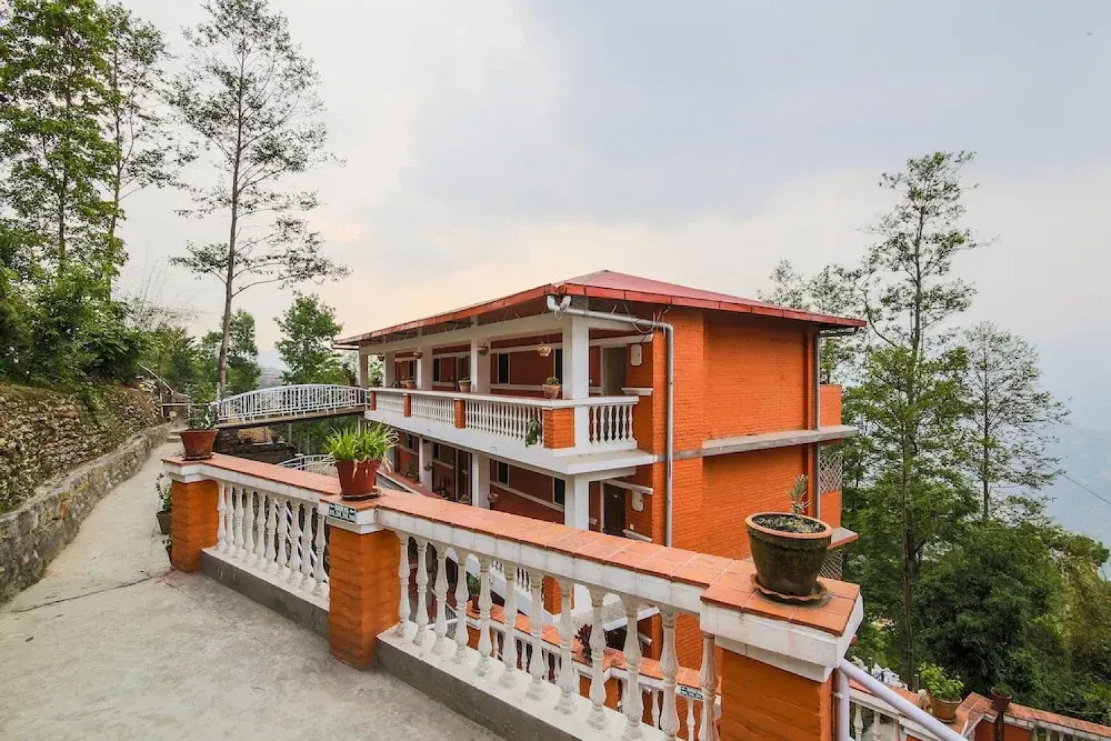 OYO 363 Himalayan House Resort