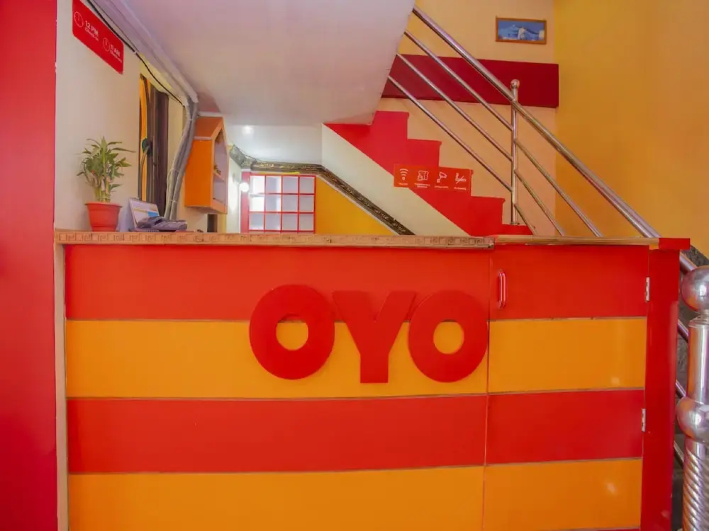 OYO 348 Hotel Park Treasure