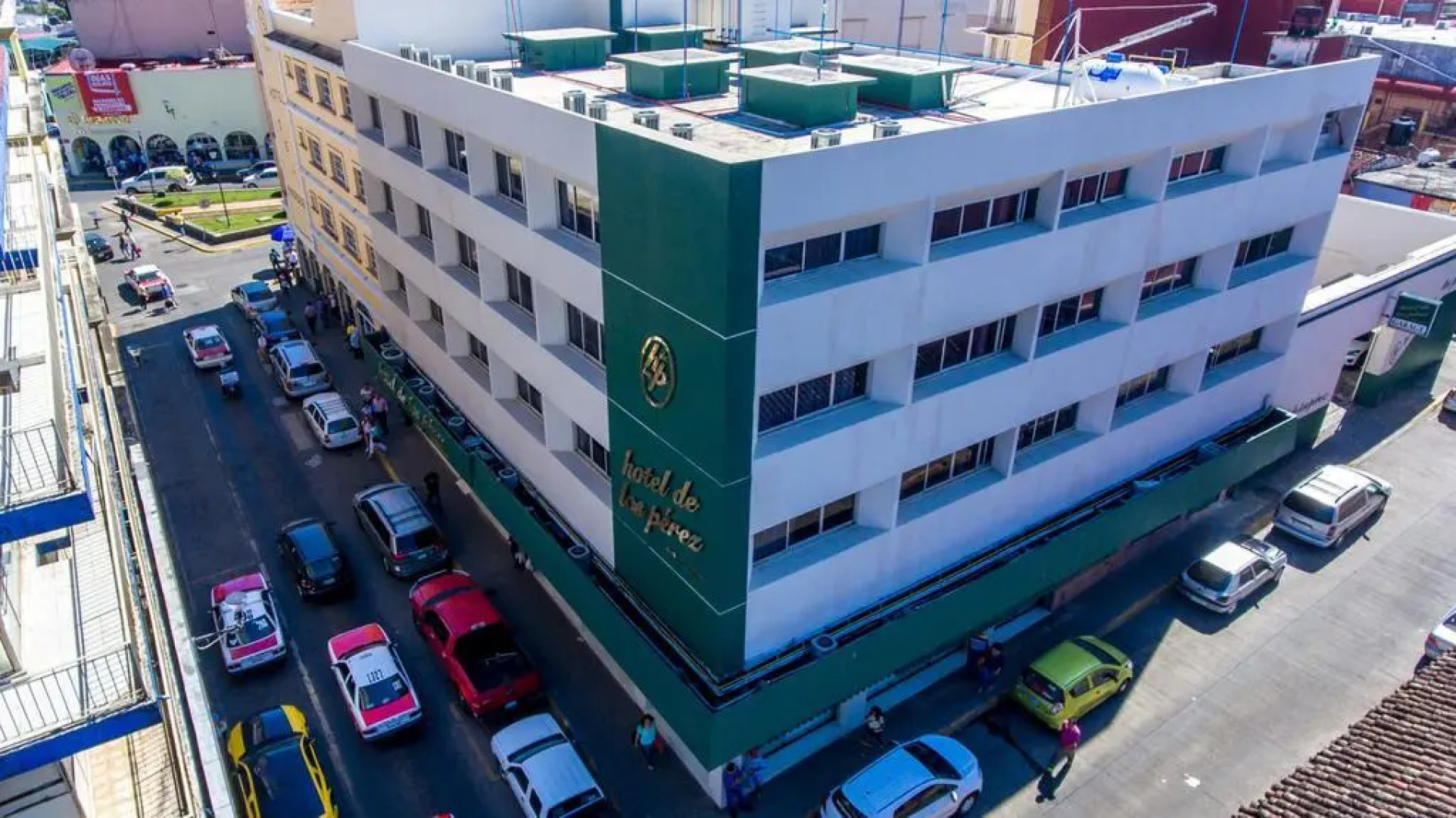 Hoteles Piedra Alta by De Los Perez