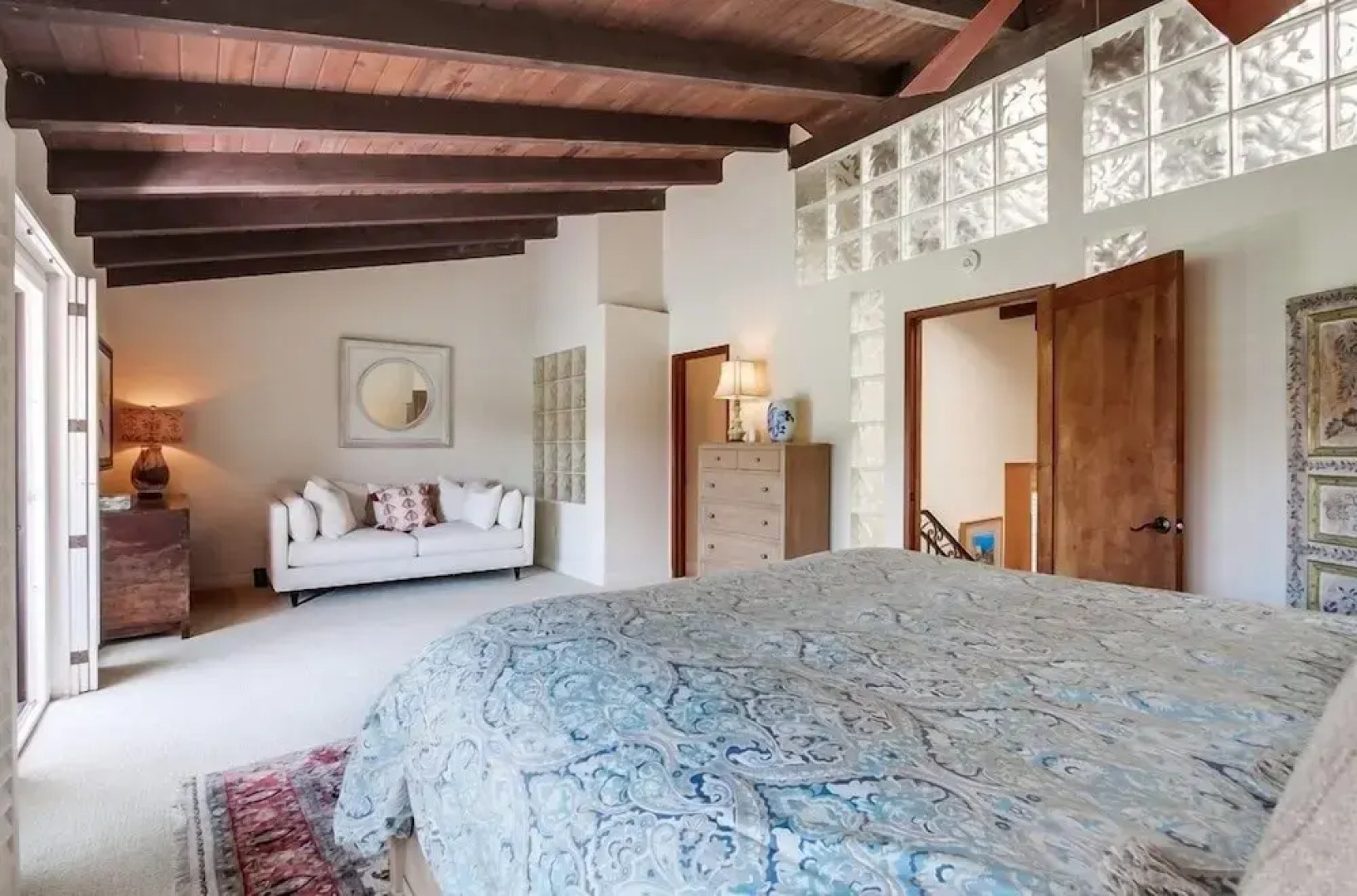 Sbtc161 3 Bedroom Condo