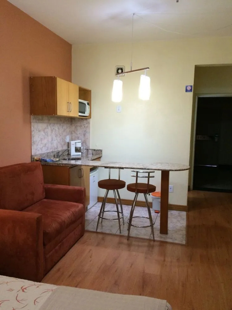 Harbor Regent Suites