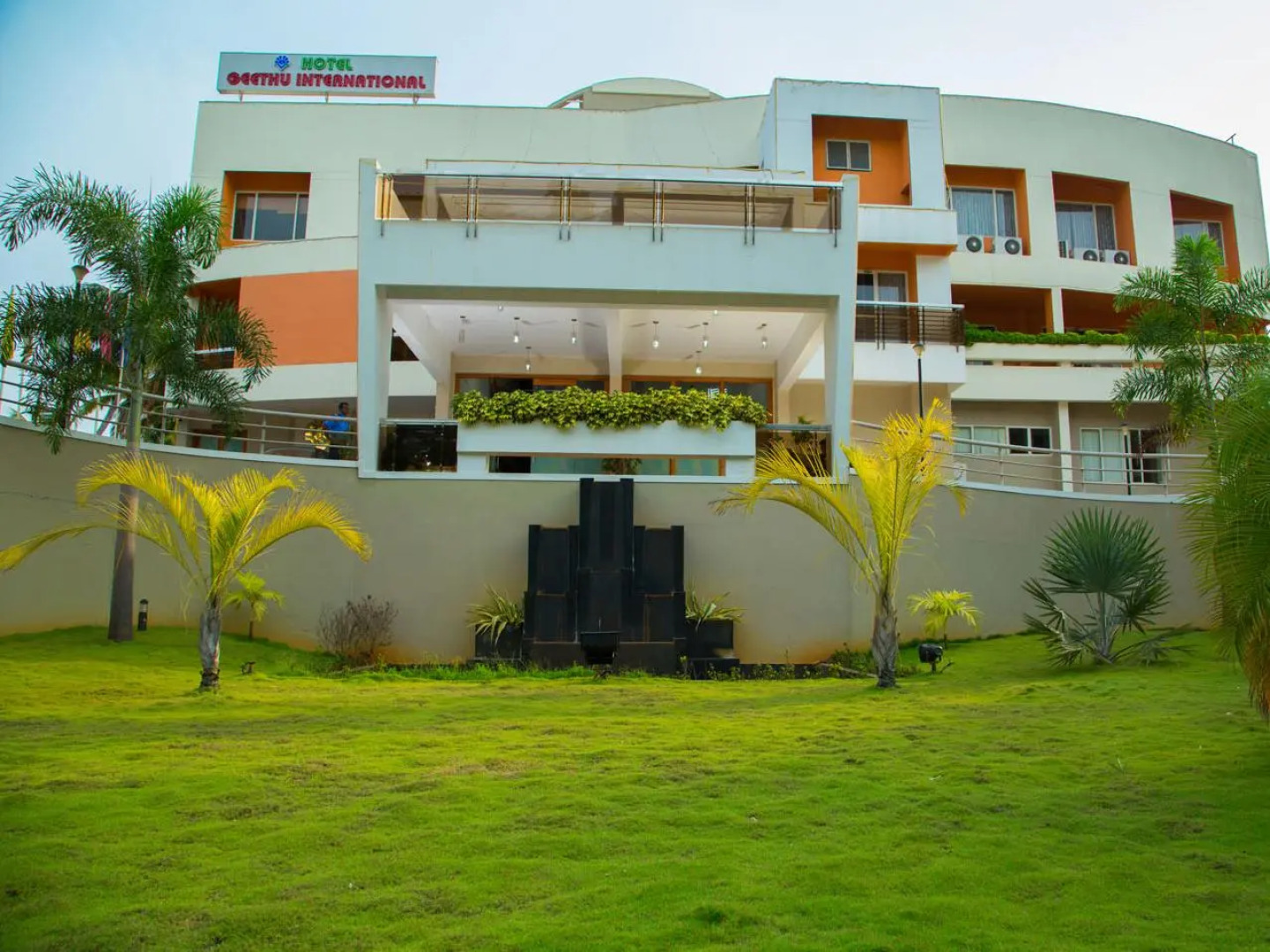 Hotel Geethu International