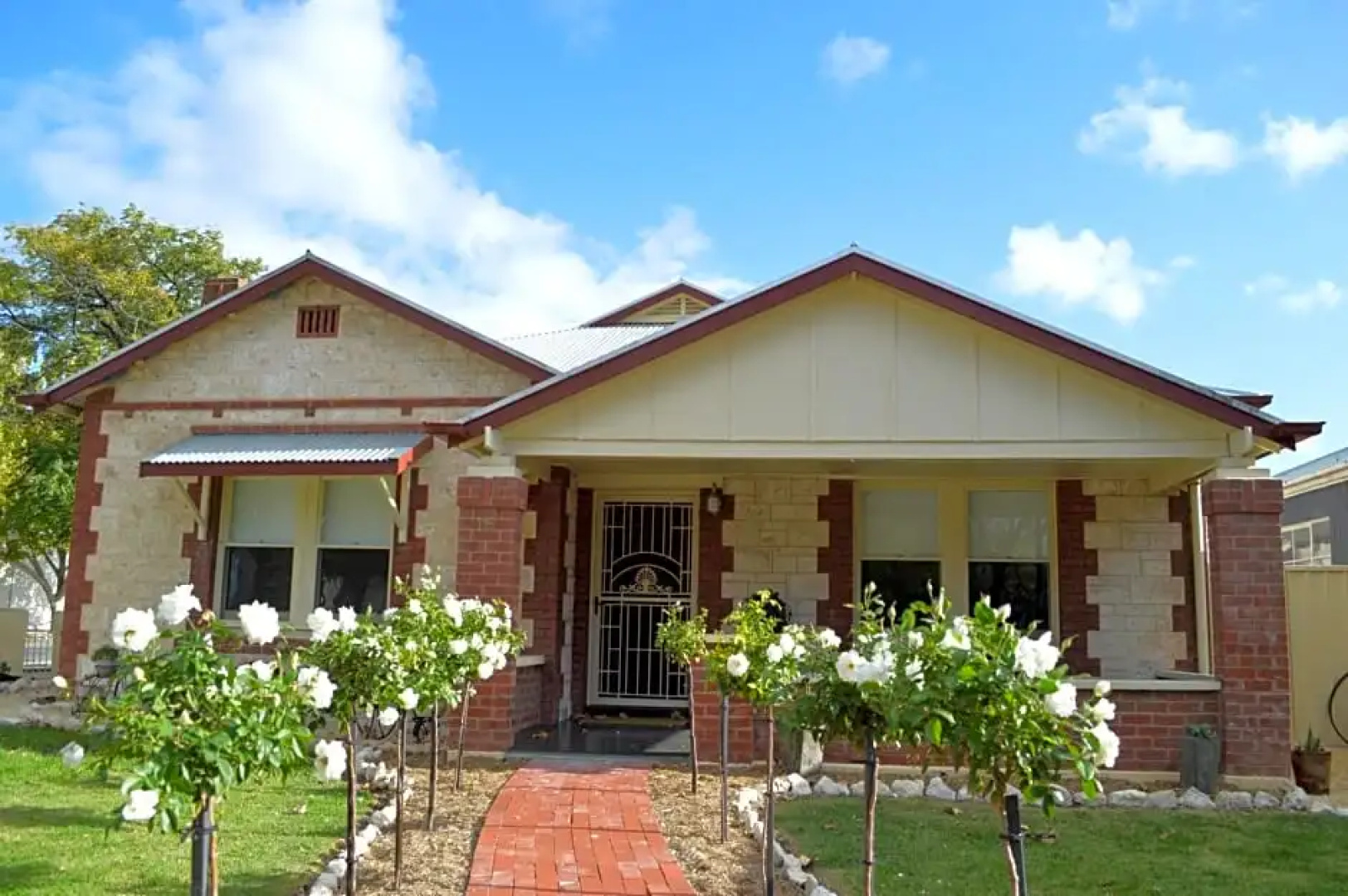 Two Cow Cottage Bed & Breakfast