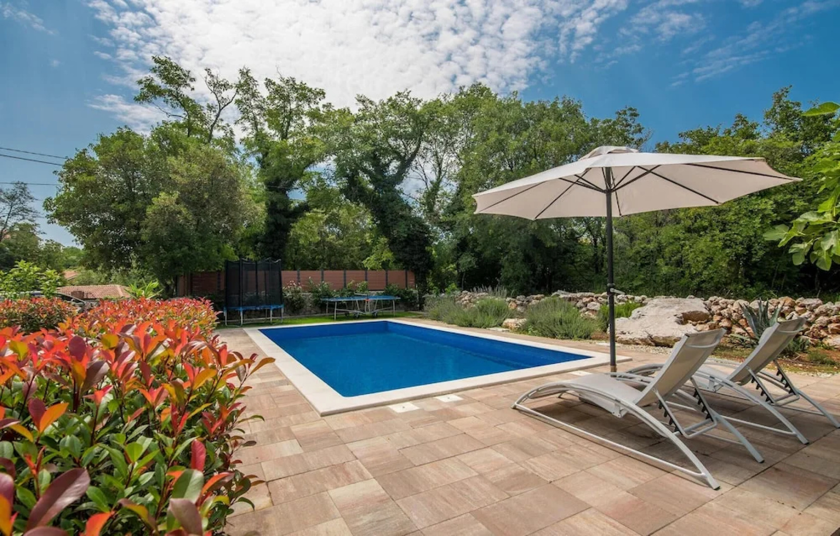 Beautiful Home in Svet Vid Dobrinjski With Wifi and 2 Bedrooms