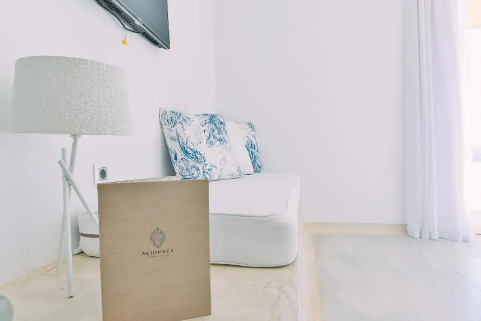 Schinoza Luxury Suites