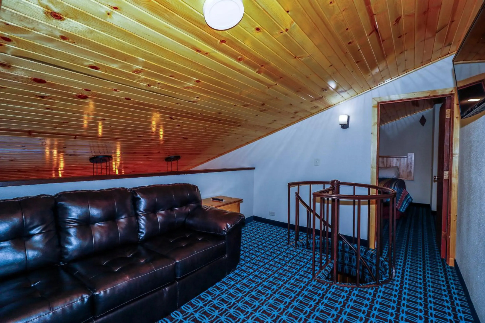 The Round Barn Lodge