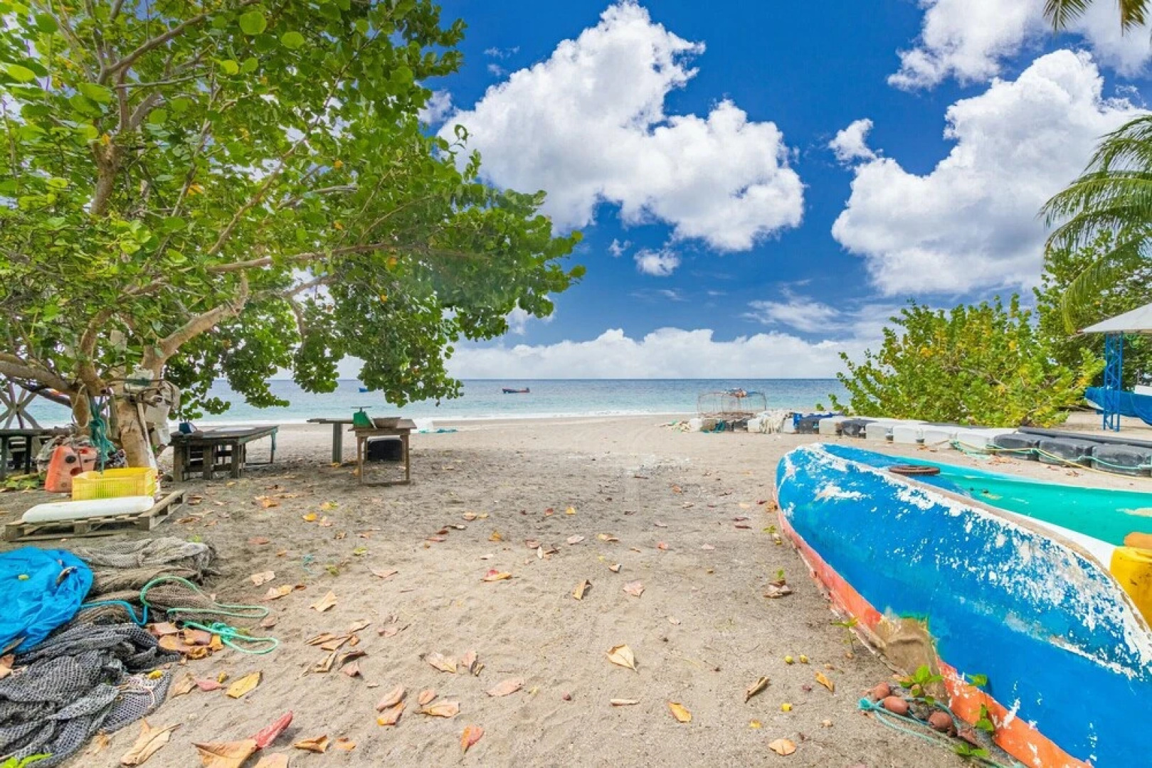Apartment in a Bungalow on the Beach in Le Carbet Wonder
