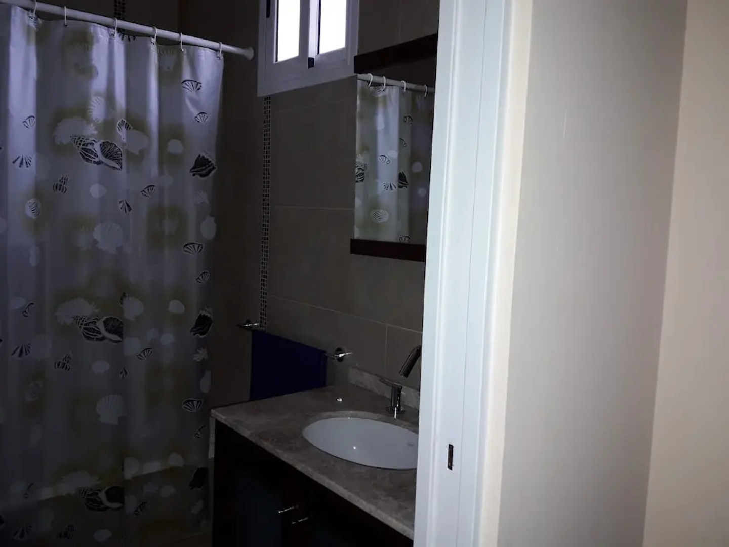 Spacious House Very Comfortable With Garden and 3 Bedrooms Located in the Area North Bs As