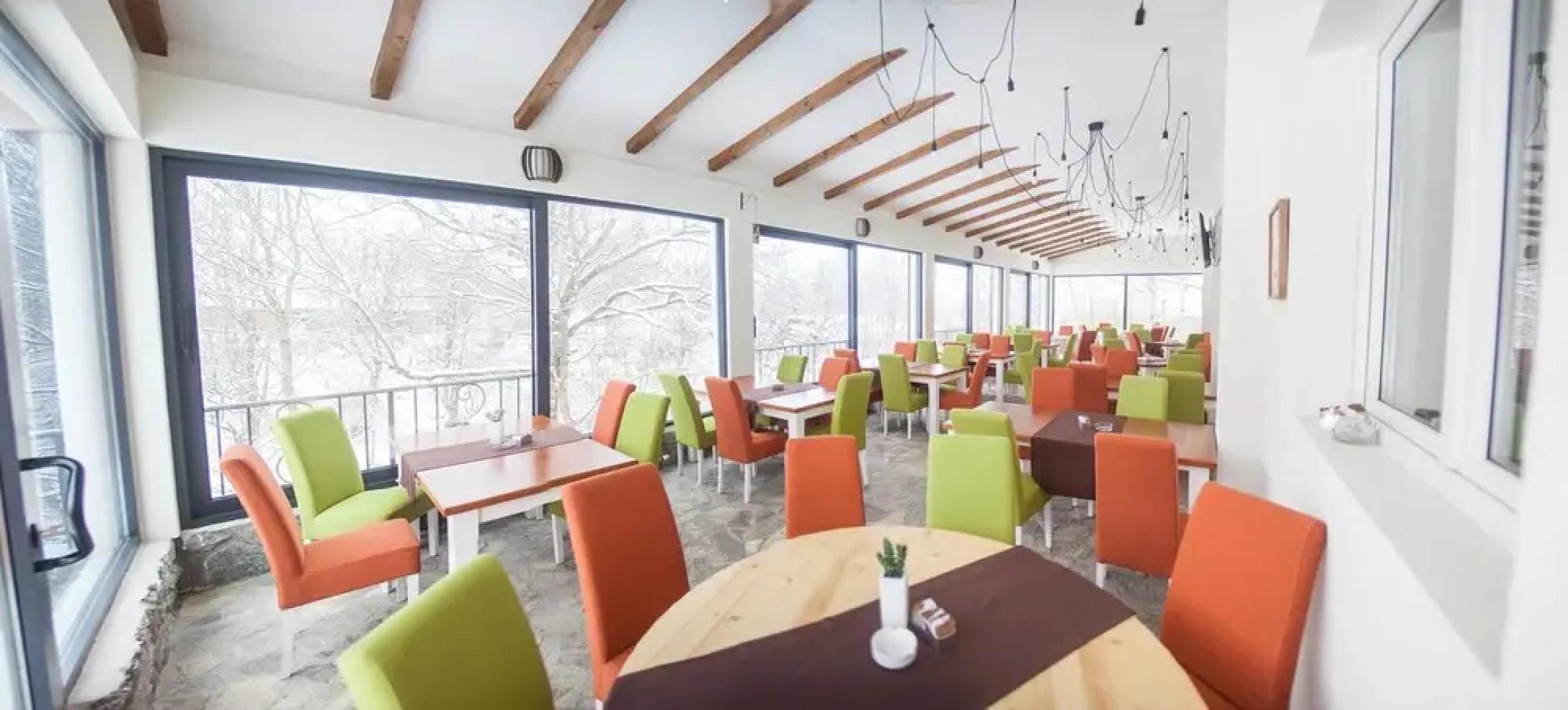 Serdar Small Hotel & Restaurant