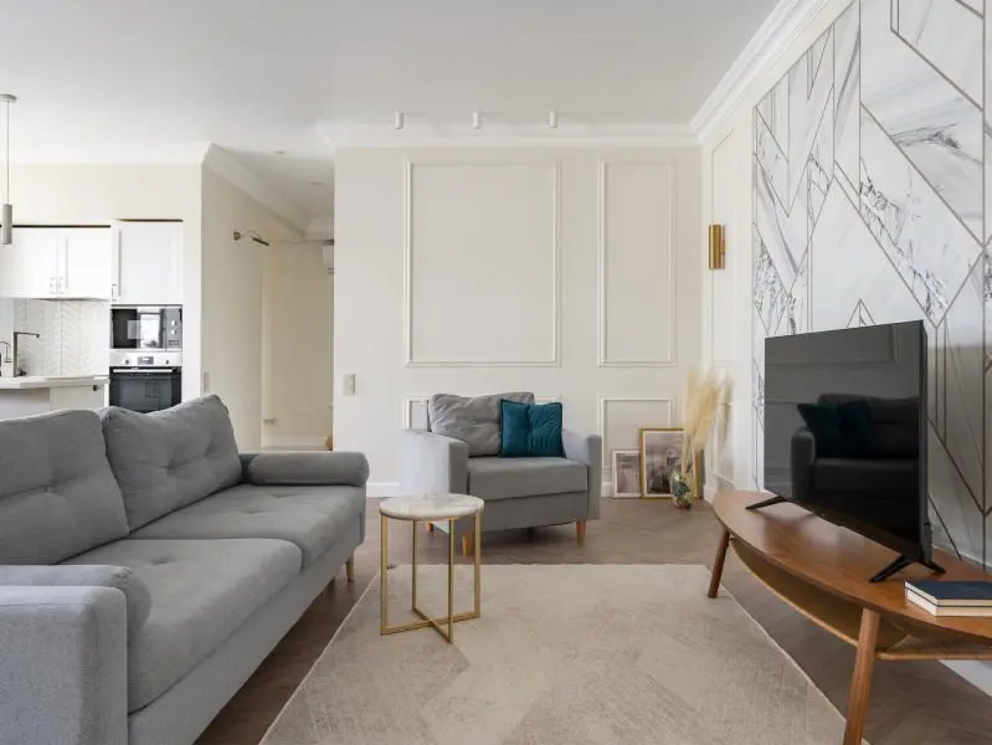 APARTURA (АПАРТУРА) на улице Марата 12