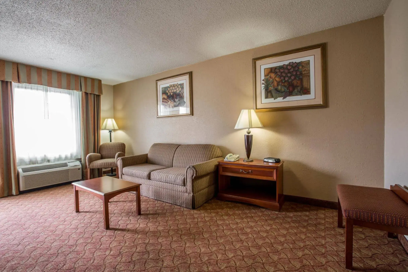 Quality Inn & Suites Hanes Mall