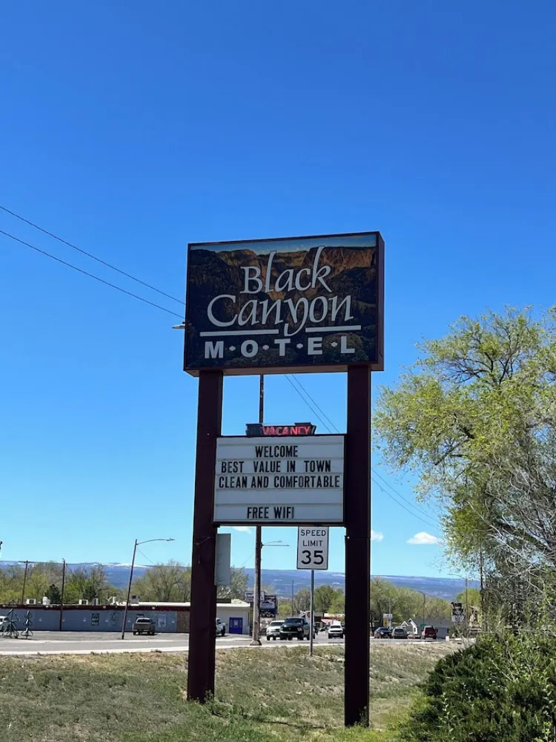 Black Canyon Motel