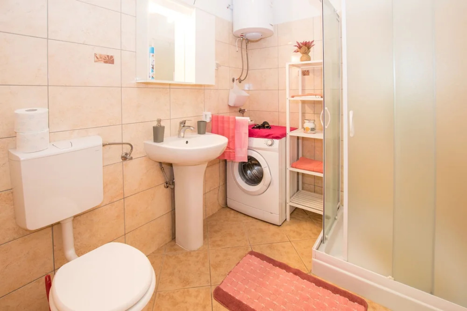 Pleasant 4 person apartment Ana