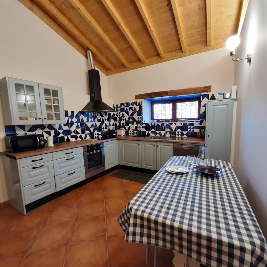 Villa with 8 Bedrooms in Póvoa de Lanhoso, with Wonderful Mountain View, Private Pool And Enclosed Garden - 35 Km From the Beach