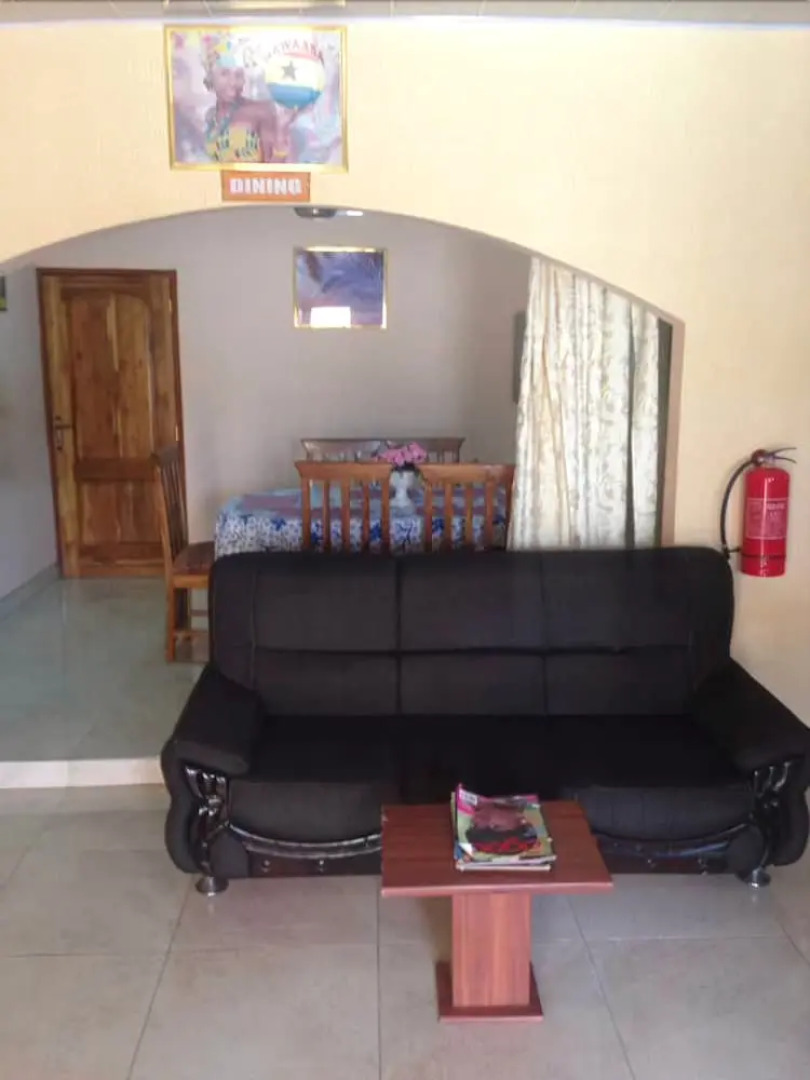 Kwamo Executive Lodge