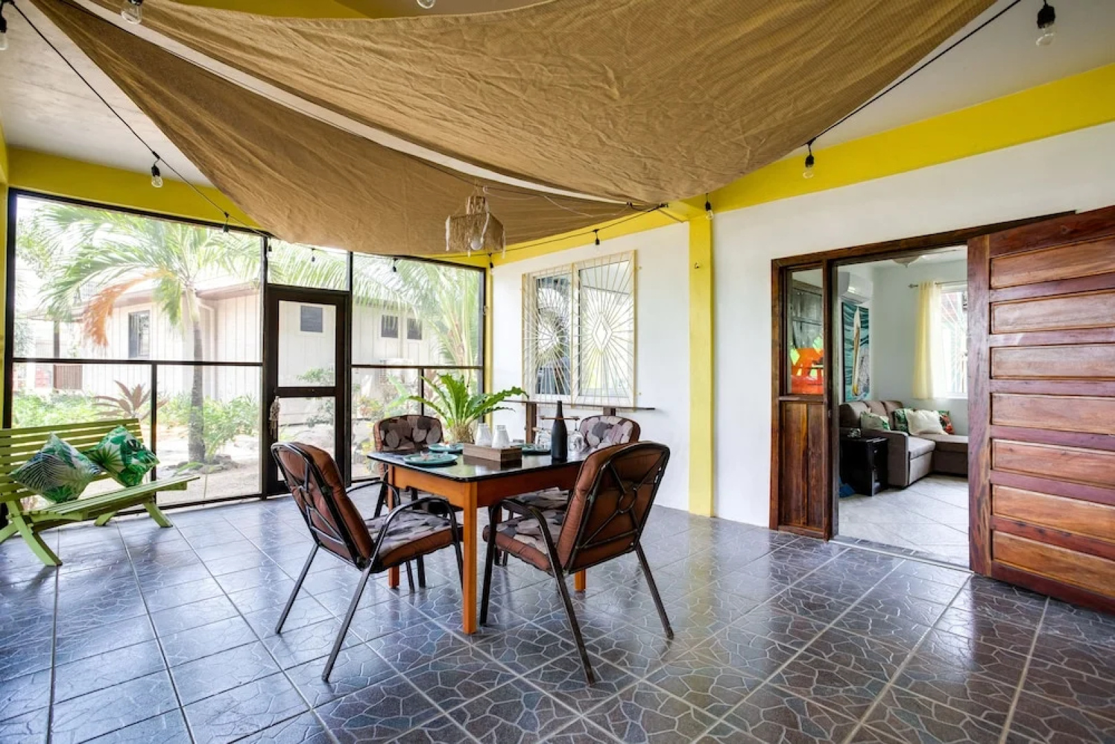 Driftwood Gardens Guesthouse