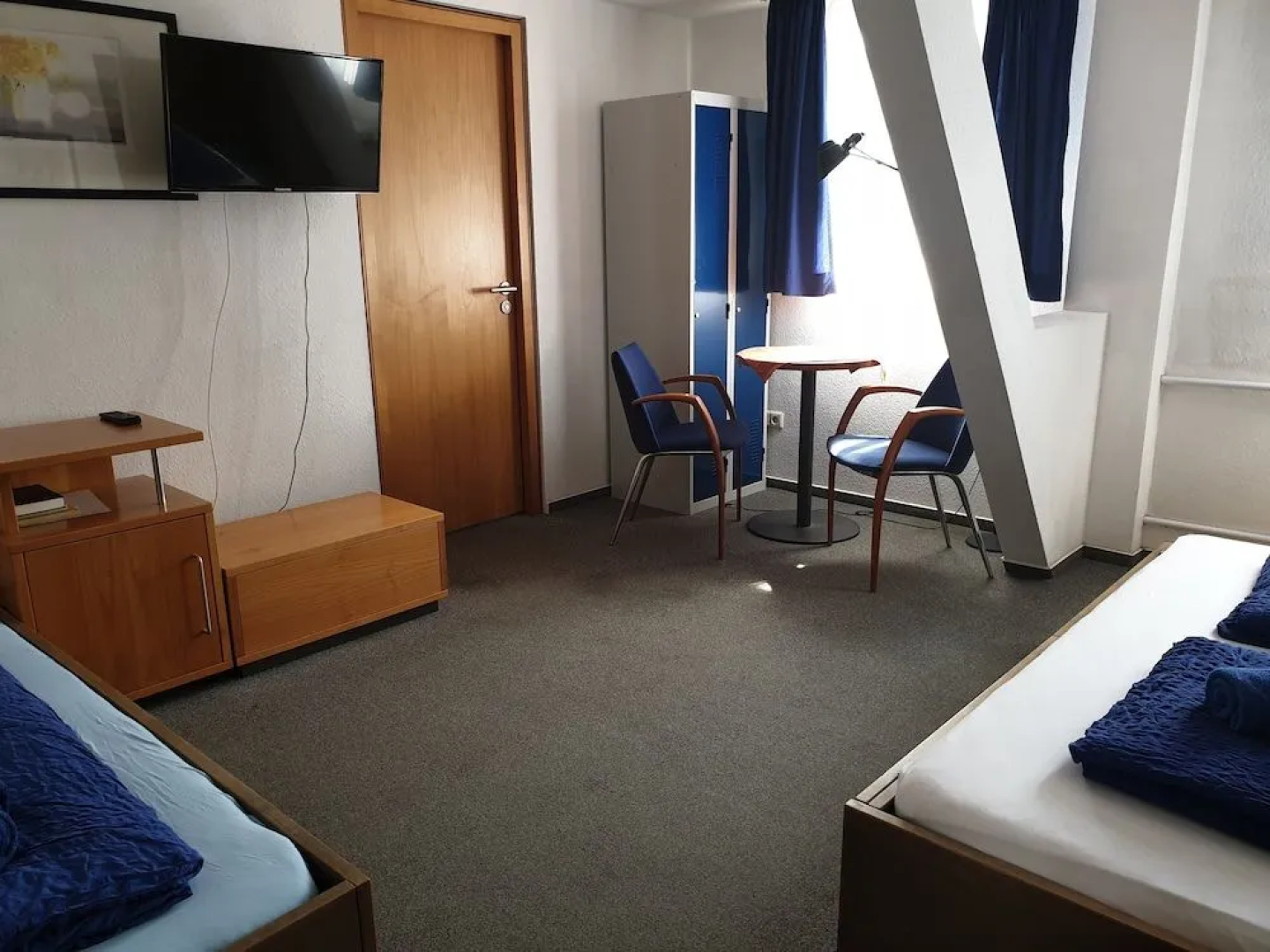 Luchs Hostel