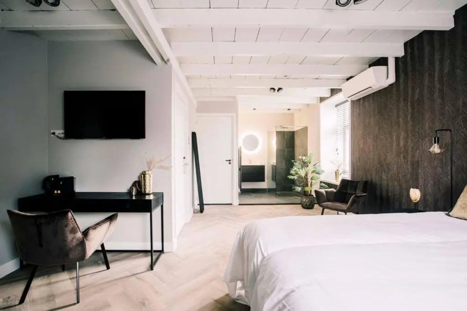 Stadsvilla Suite Willem 1 28m2 apartment met Airco no hotel