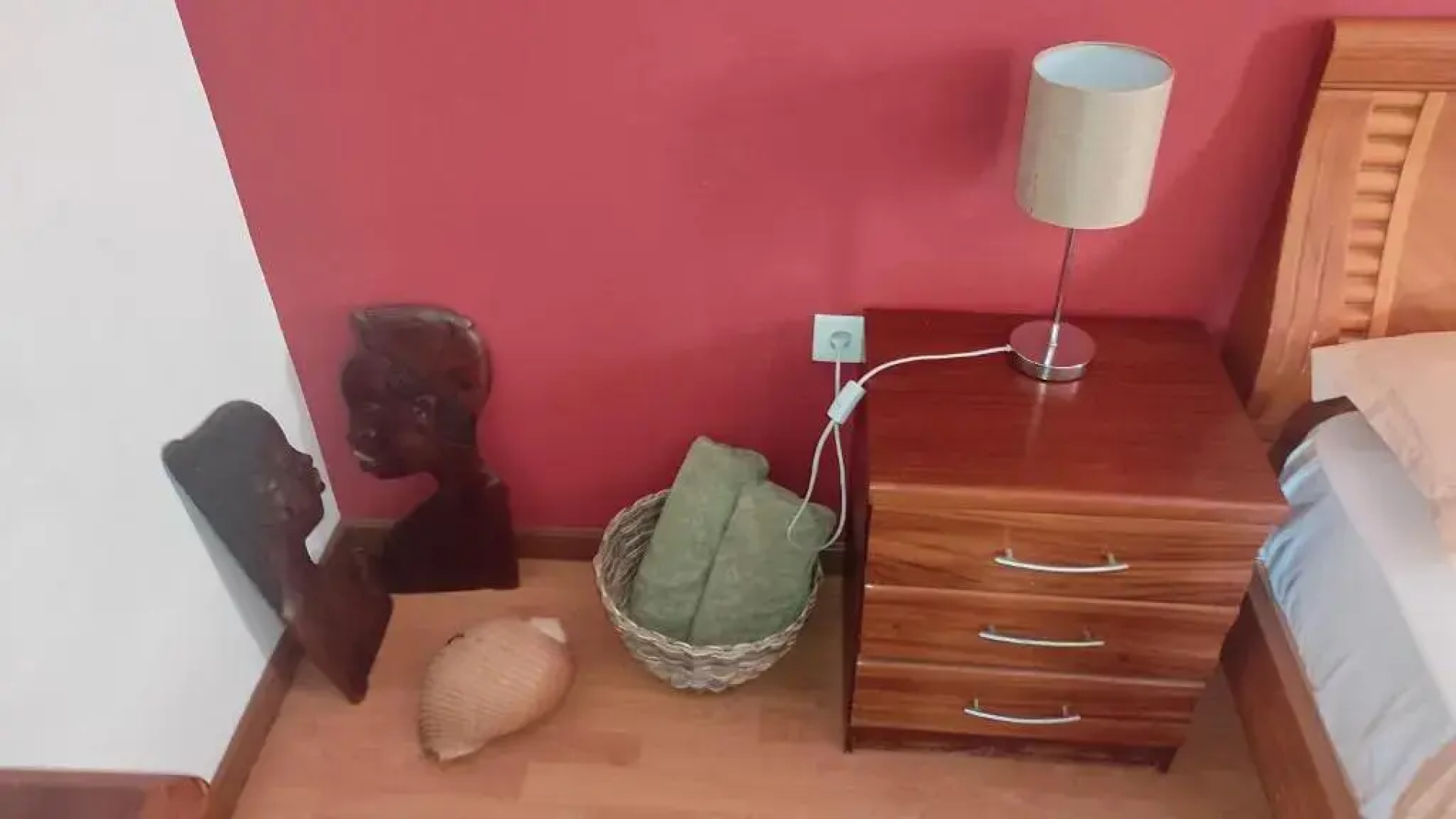 Rose`s place