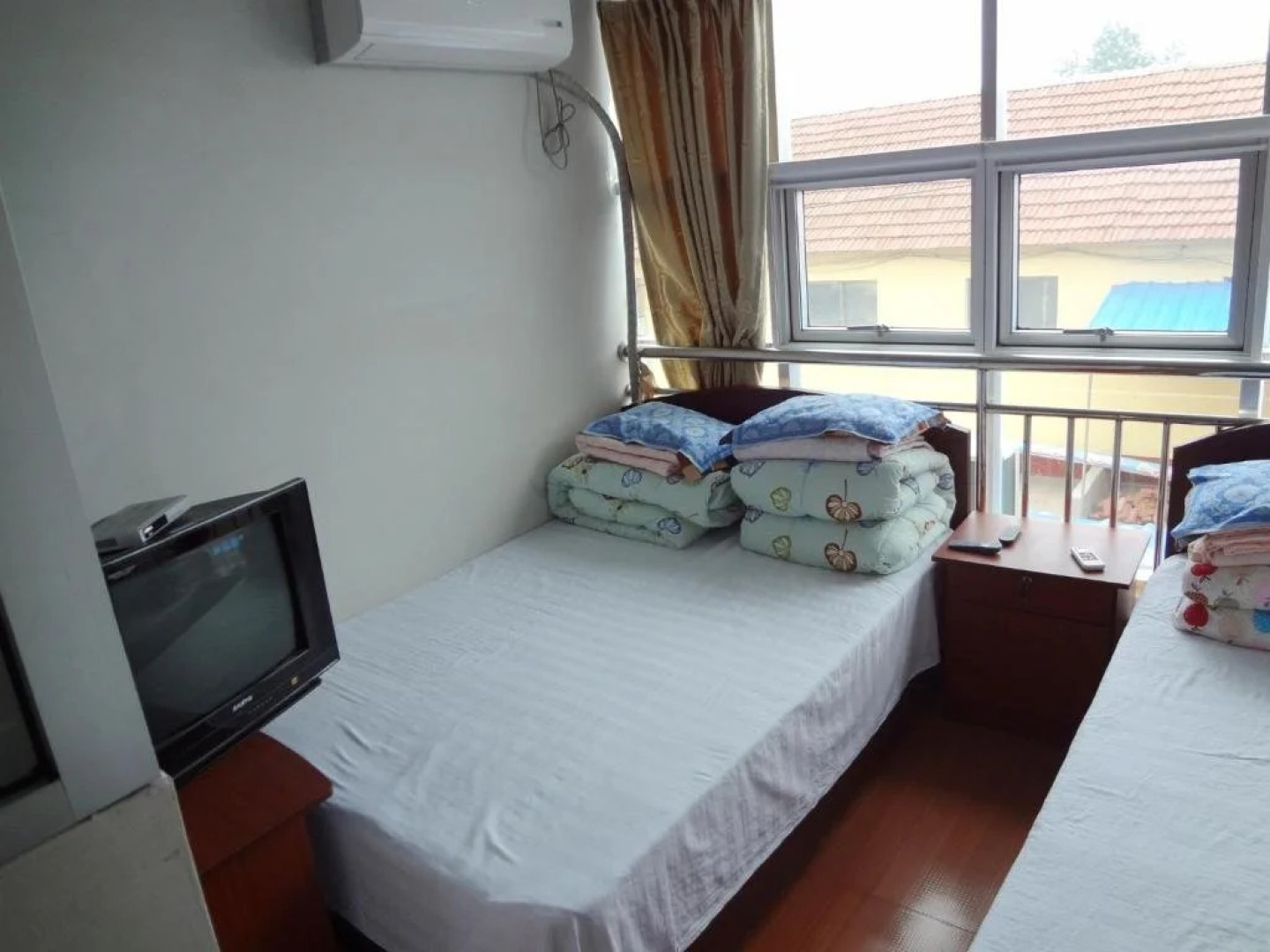 Rizhao Hongqiang Yujia Hotel