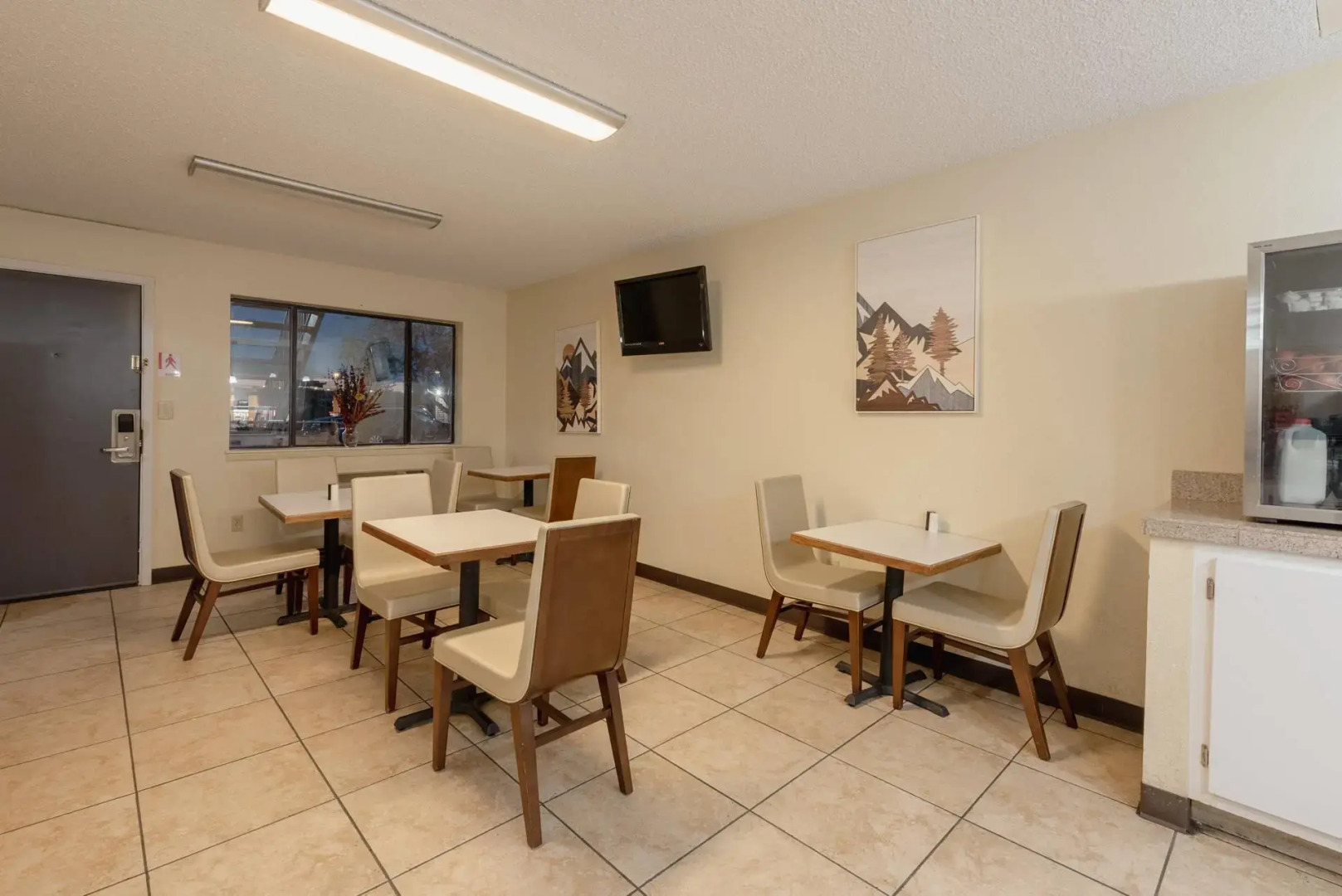 Econo Lodge Cortez near Mesa Verde