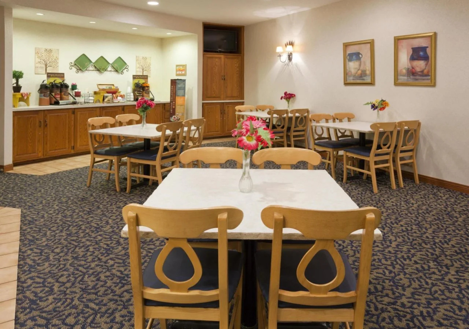 GrandStay Hotel & Suites