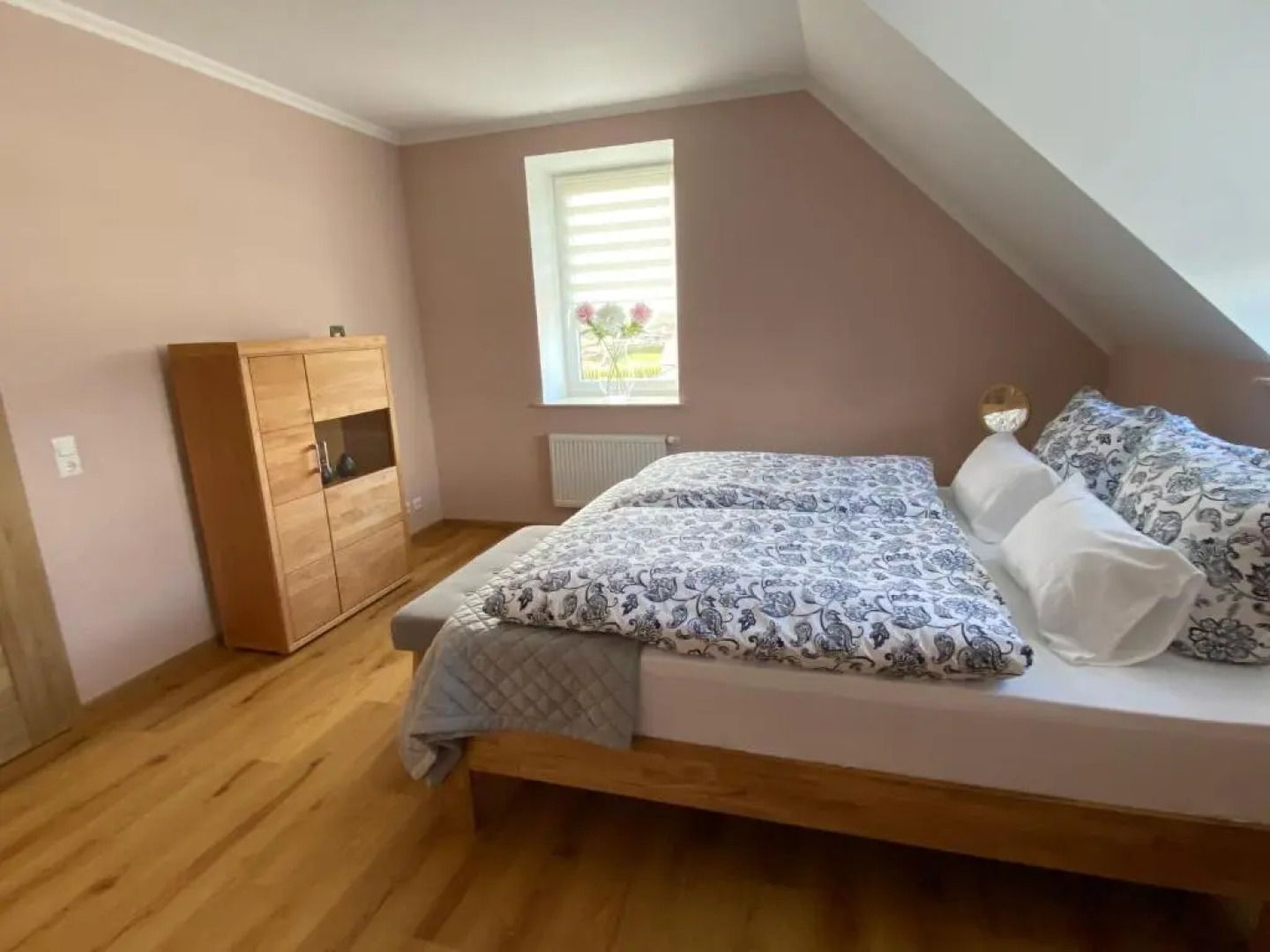 Schöne drei Raumwohnung. Hell,stilvoll, gemütlich.