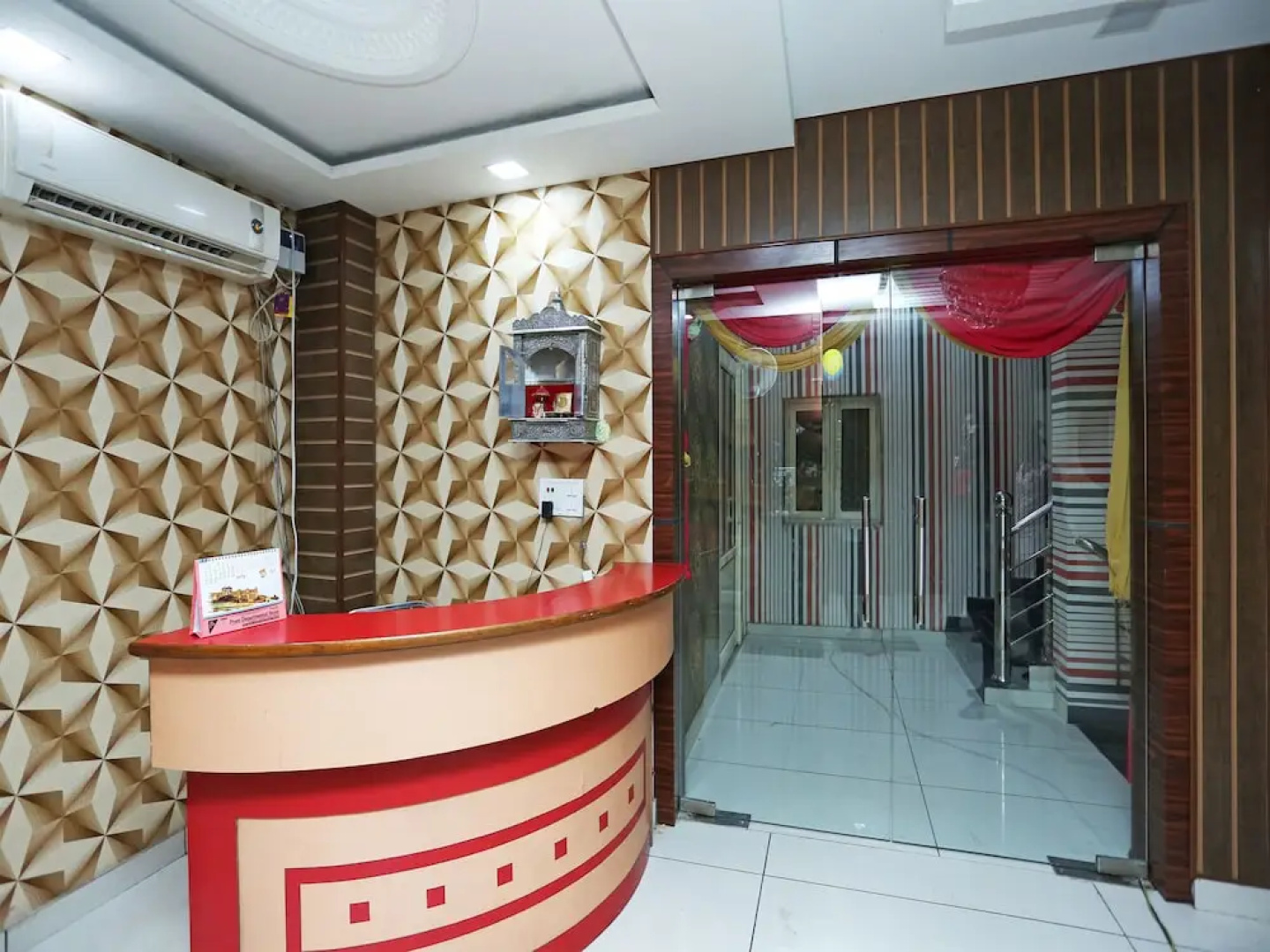 OYO 16515 Hotel Bombay Residency