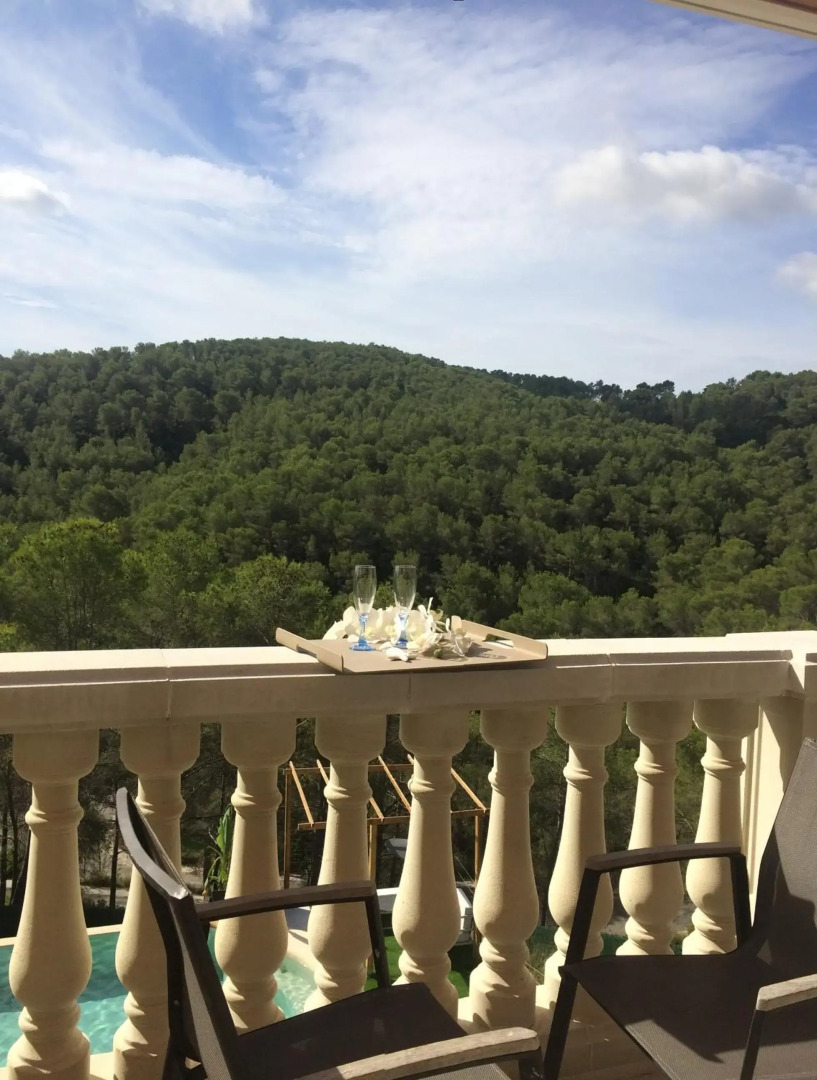 Villa Paradise , playa climatizada y privada a 10 minutos de Sitges