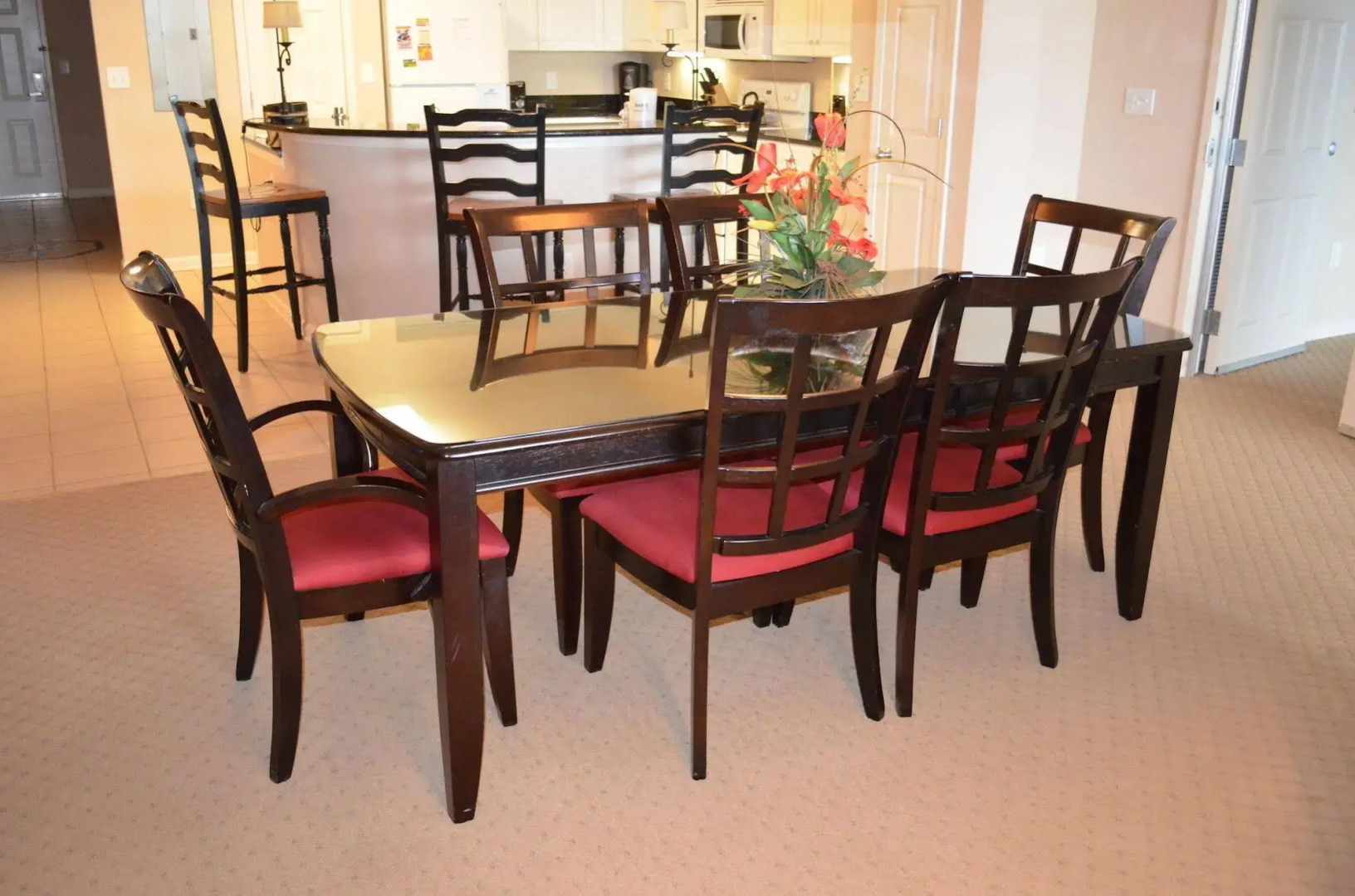 Barefoot Resort & Yacht Club