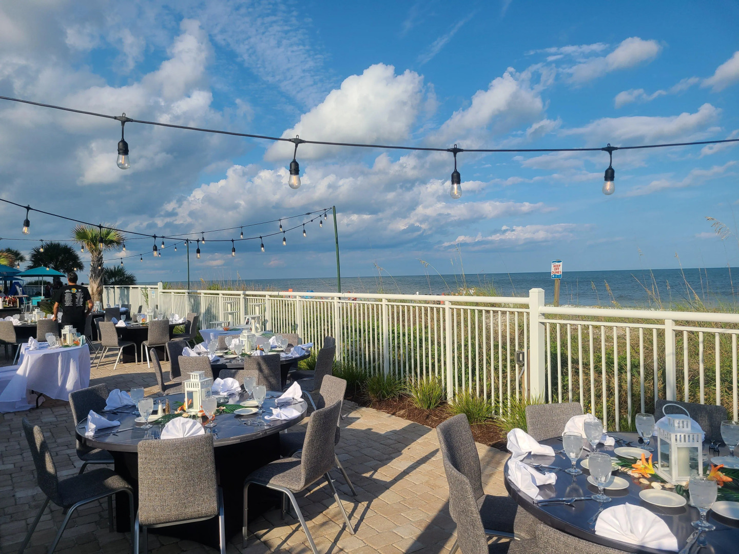Holiday Inn Resort Oceanfront at Surfside Beach by IHG