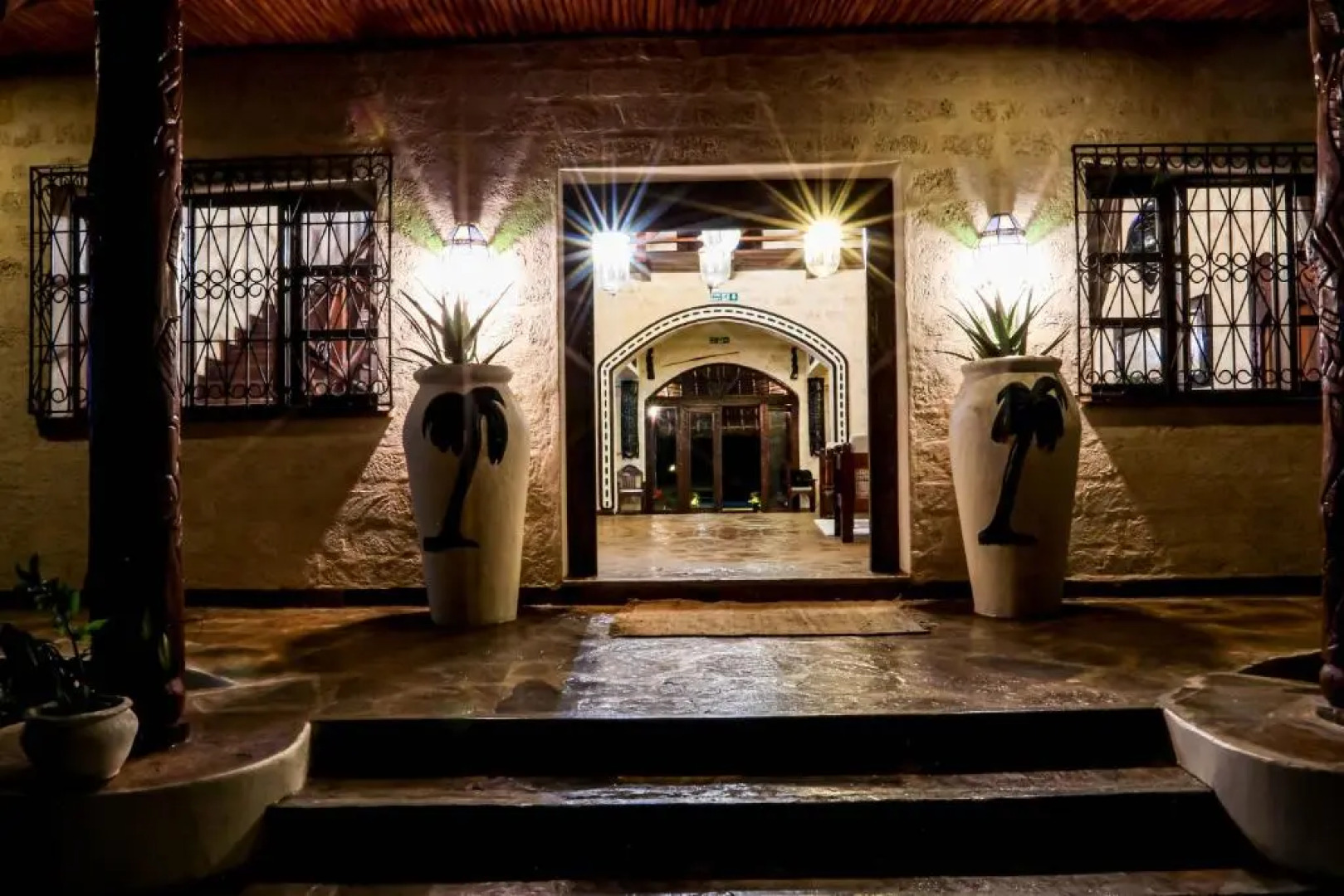 Rozzies Beach Villa KILIFI