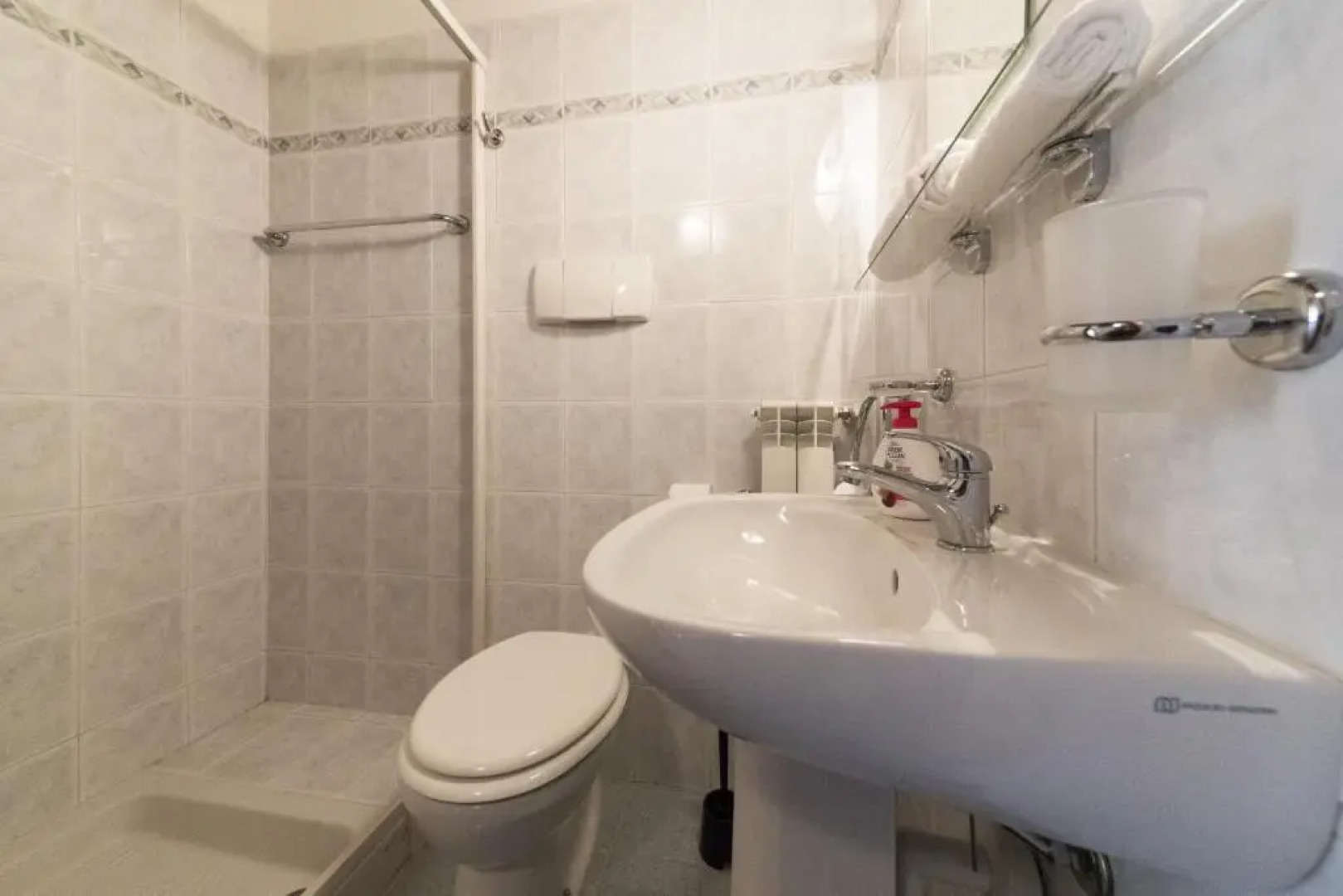 3-Bedroom Lakeview Apartment At The Lake