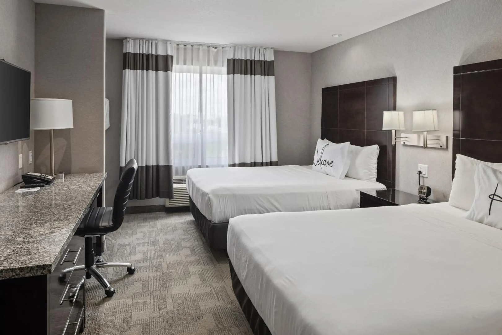 Home Inn and Suites Regina Airport