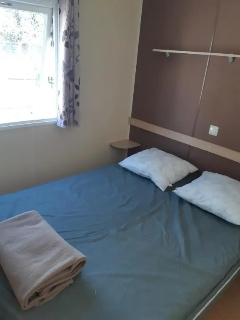 Mobil home dans camping 4*