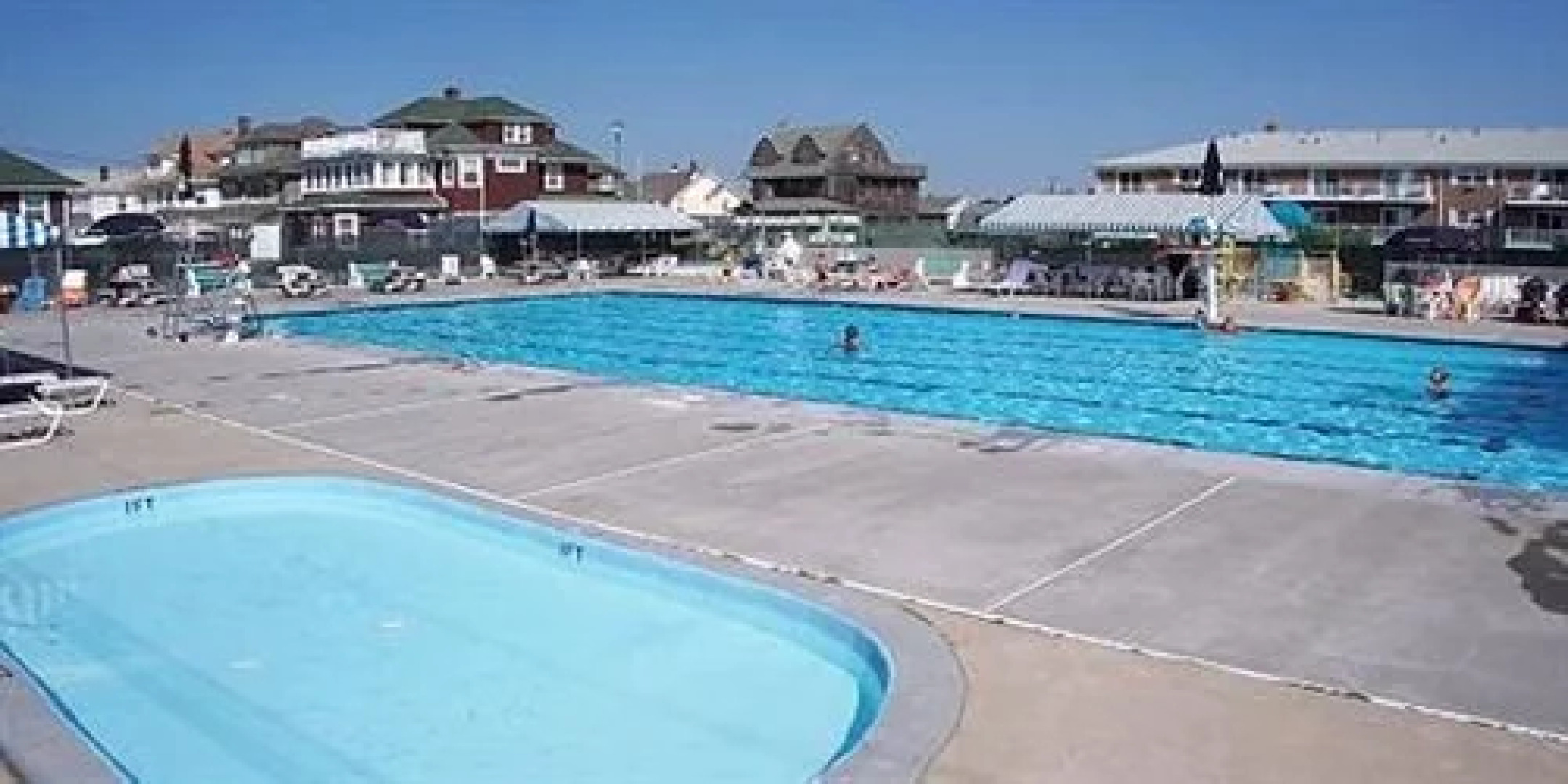 Avon Manor Cottage at 322