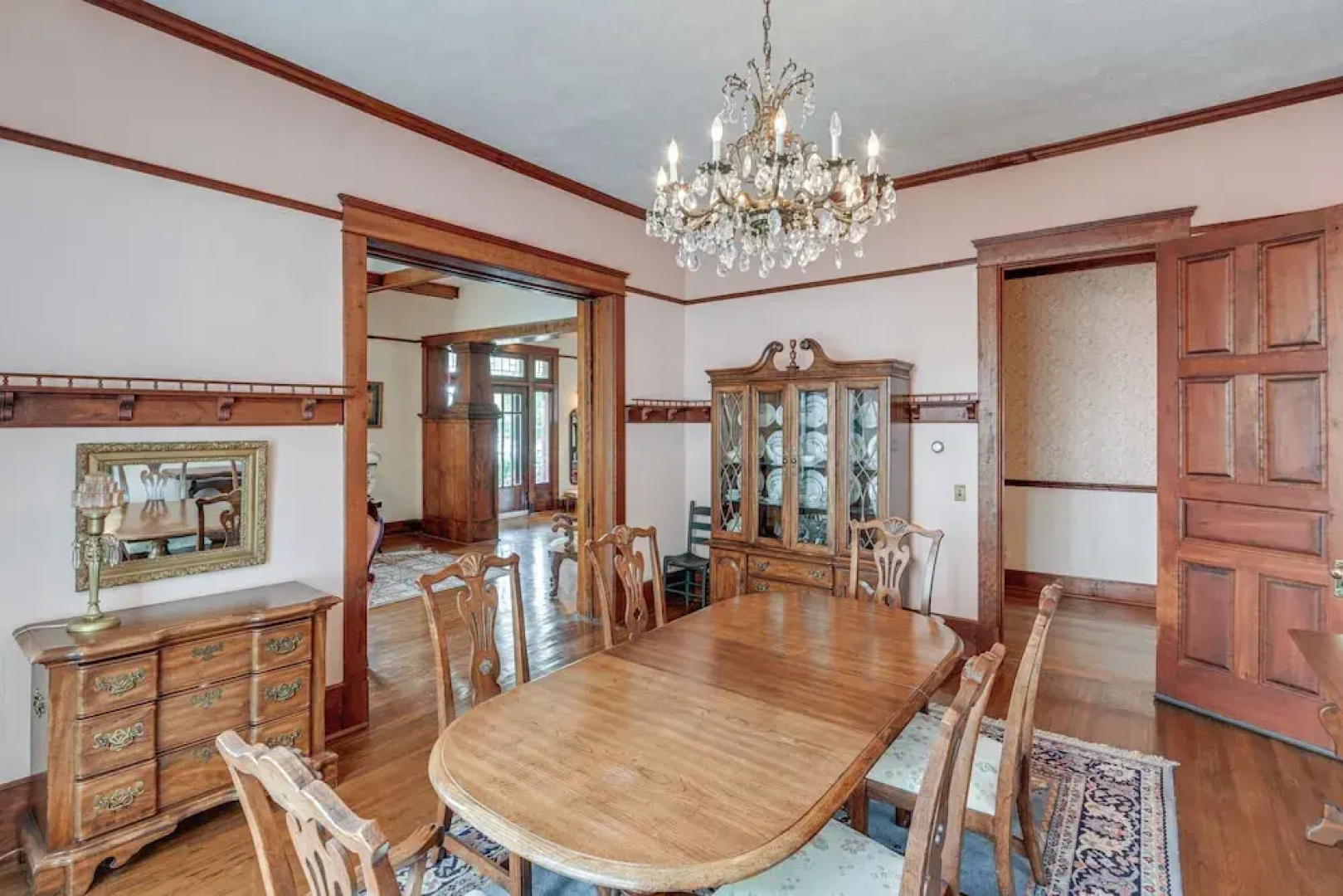Walk to Lawrenceburg Square: Home for Large Groups