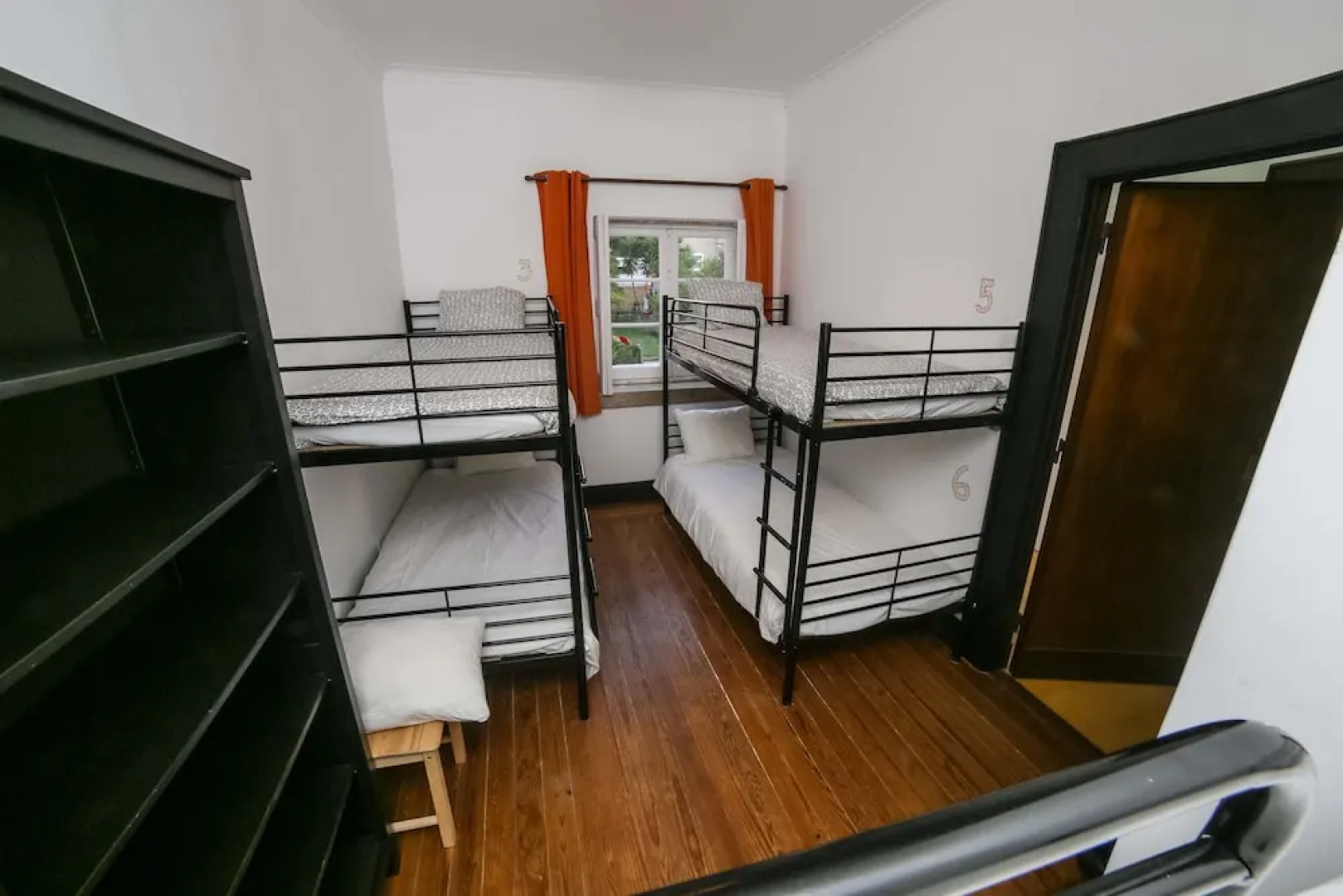 Surfivor Porto Surf Hostel